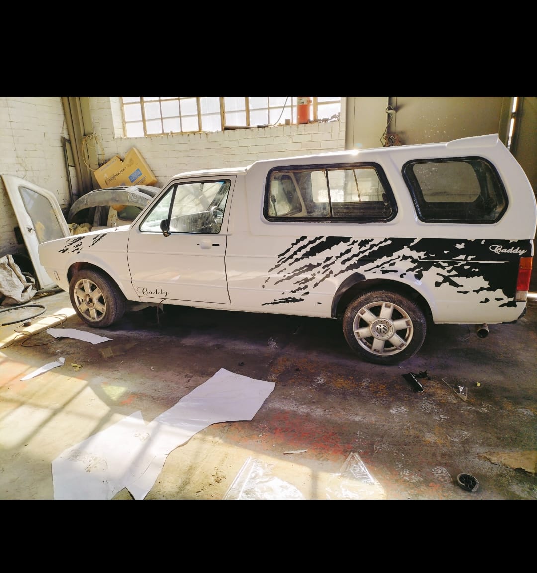 VW Caddy Splash Graphics