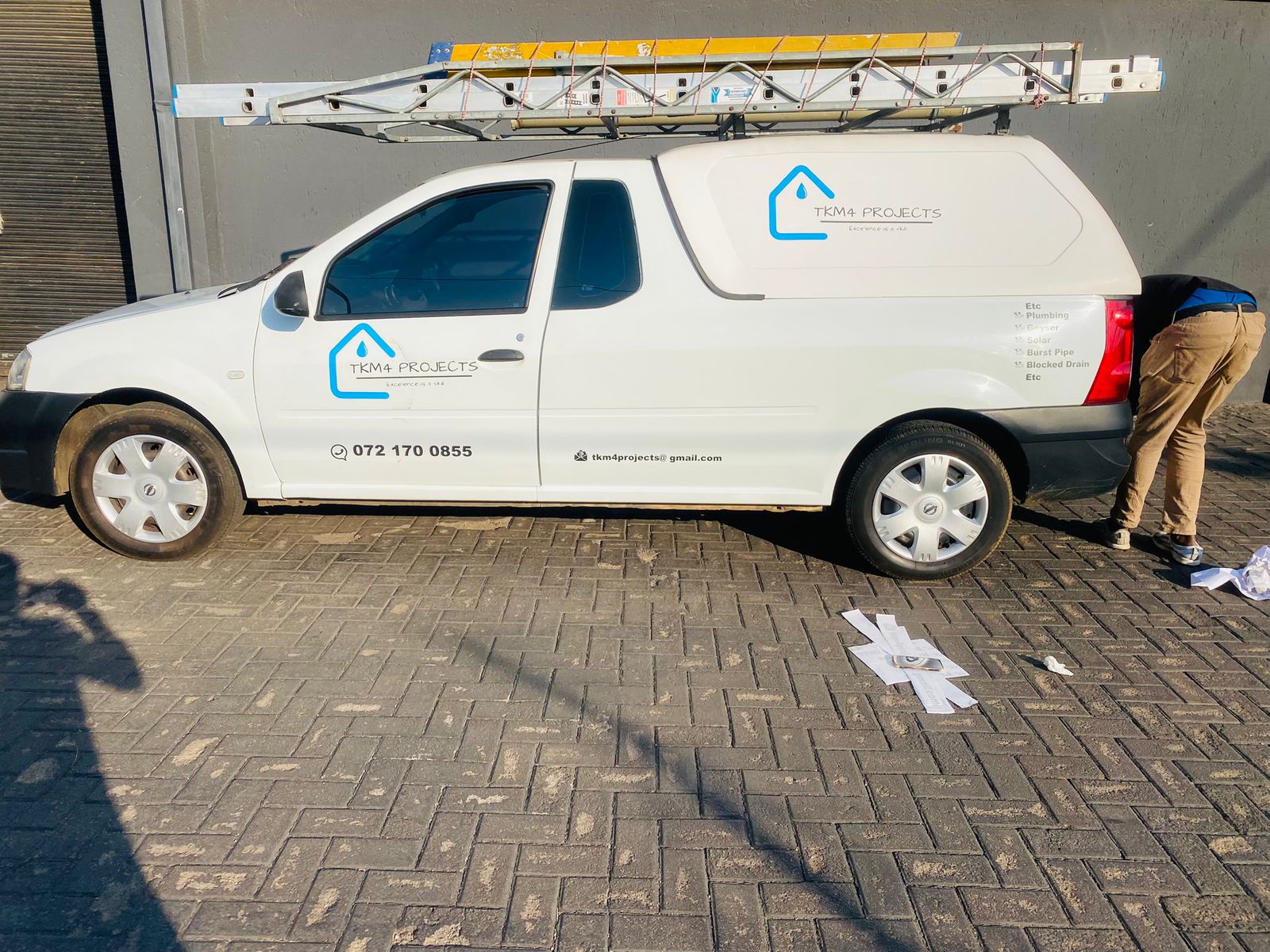 TKM4 Projects Side Branding